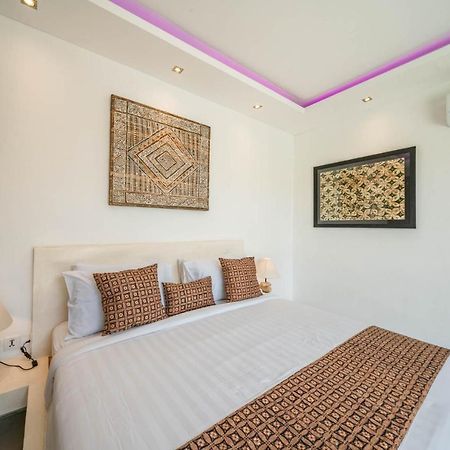 Villa Tira - Elegant 3Br In Central Seminyak Kültér fotó